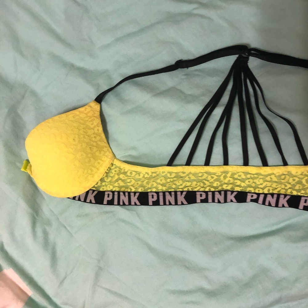 VS Pink front clasp bra